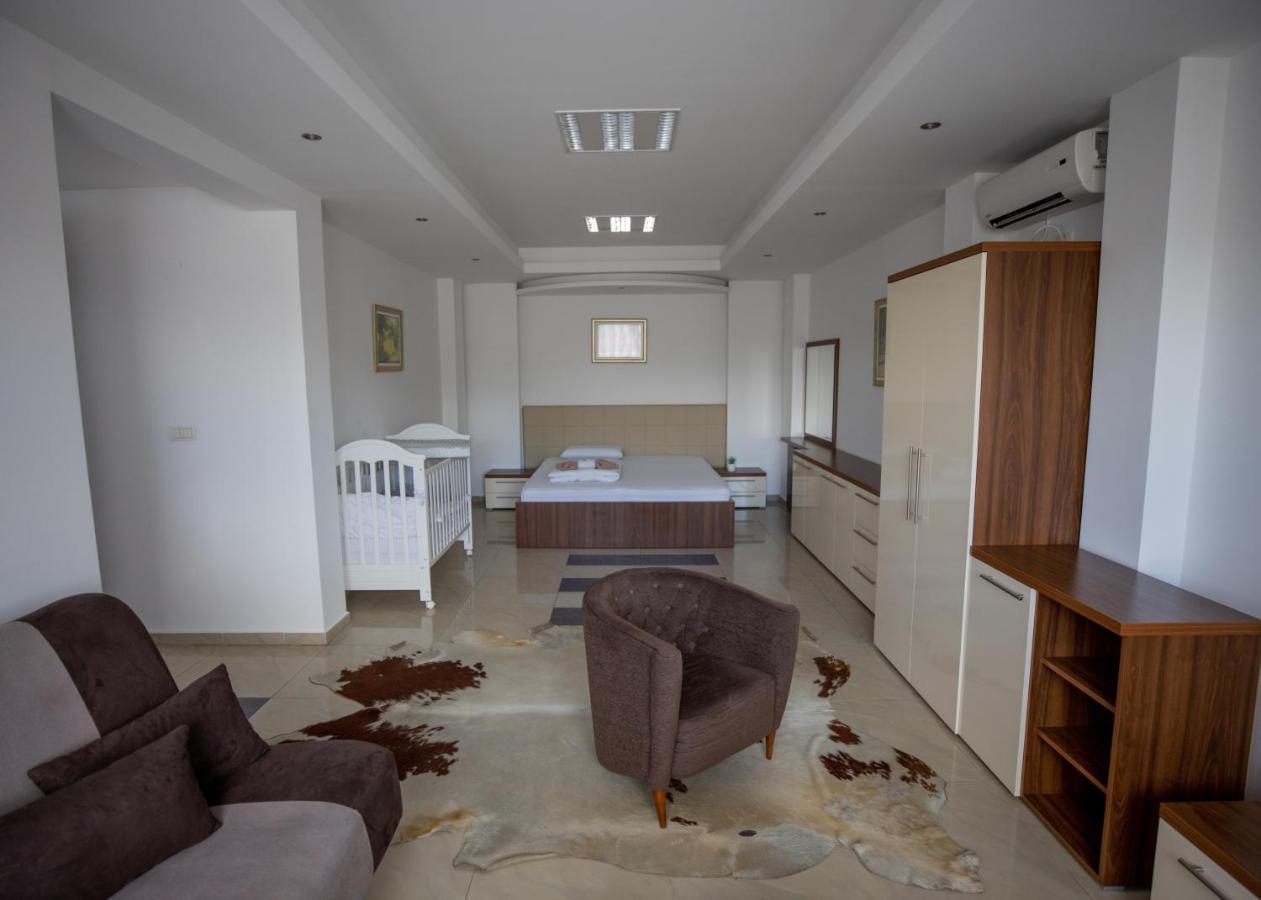 Guest House Agropapuk Sid Bagian luar foto