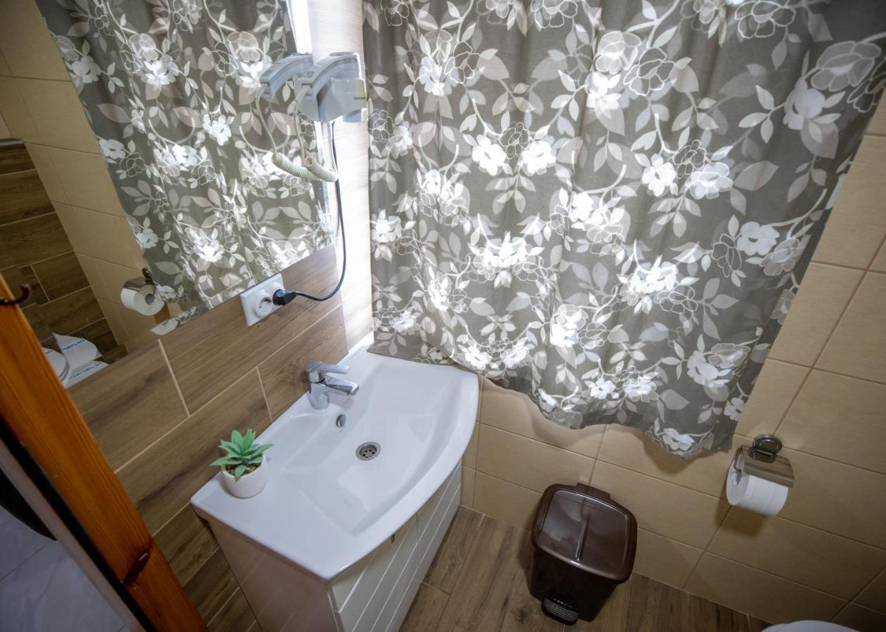 Guest House Agropapuk Sid Bagian luar foto
